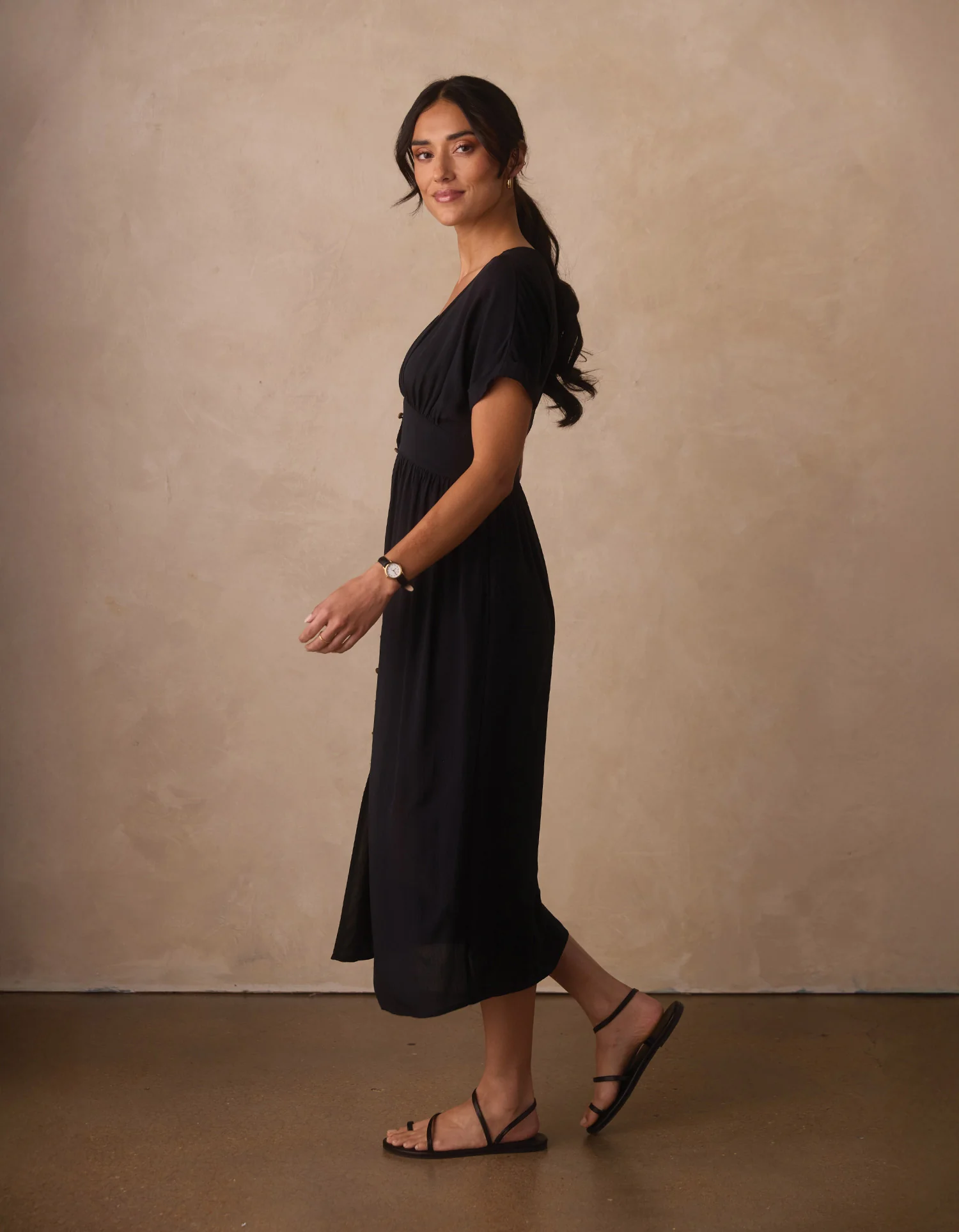 Aria Crepe Midi Dress in Black - Image 4