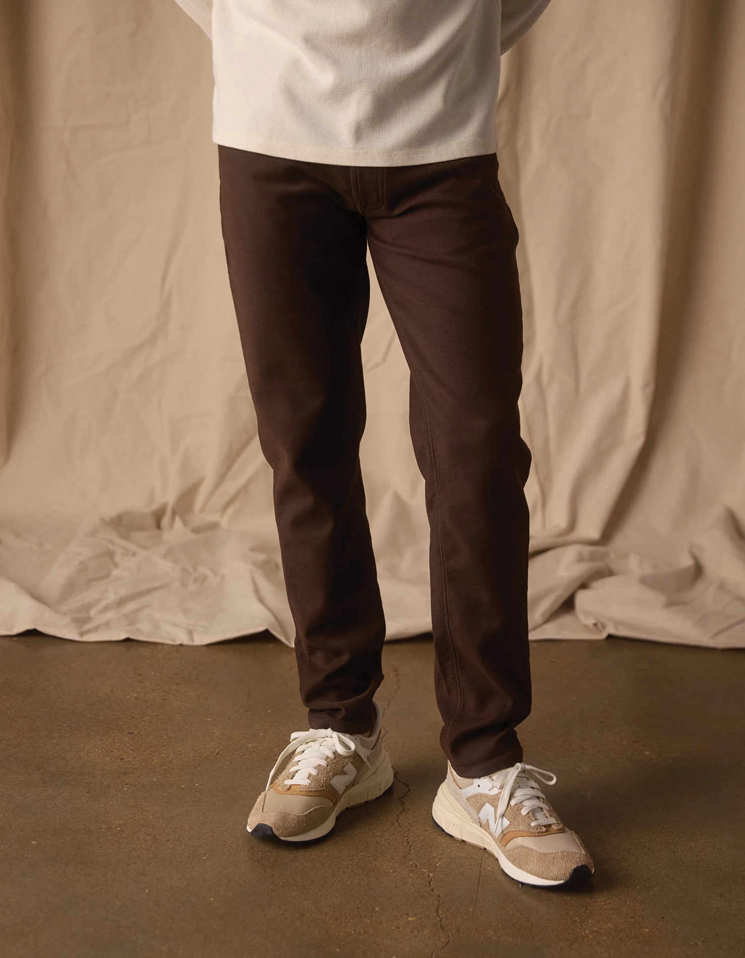 Comfort Terry Pant in Dark Brown - Image 3