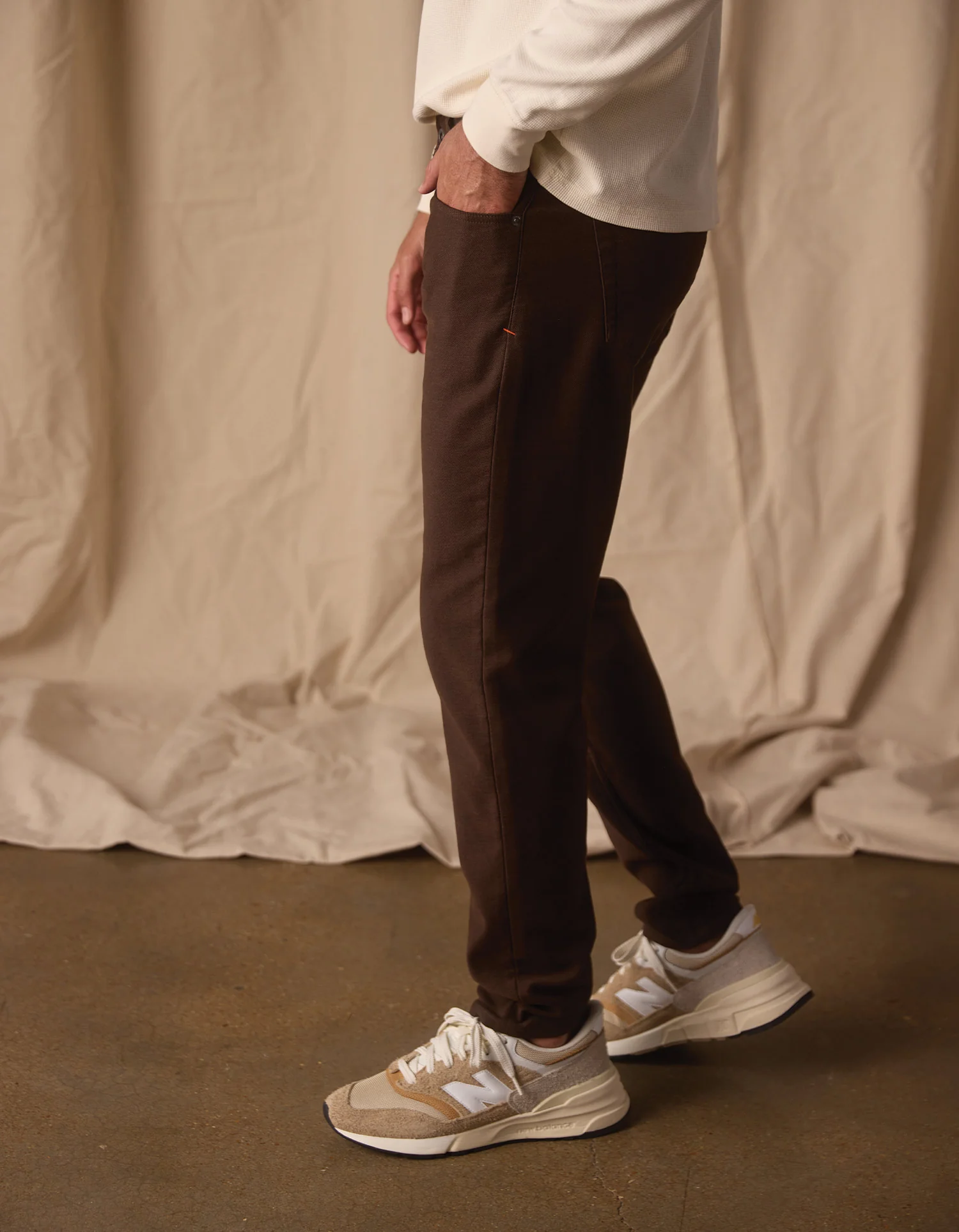 Comfort Terry Pant in Dark Brown - Image 4
