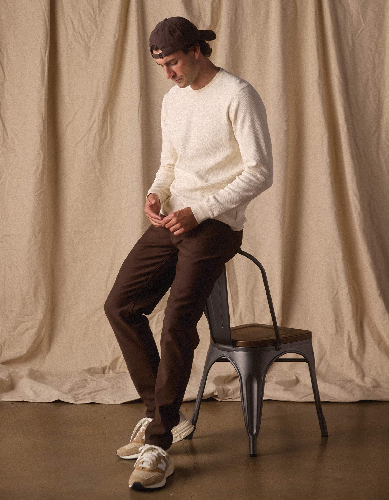 Comfort Terry Pant in Dark Brown - Image 6