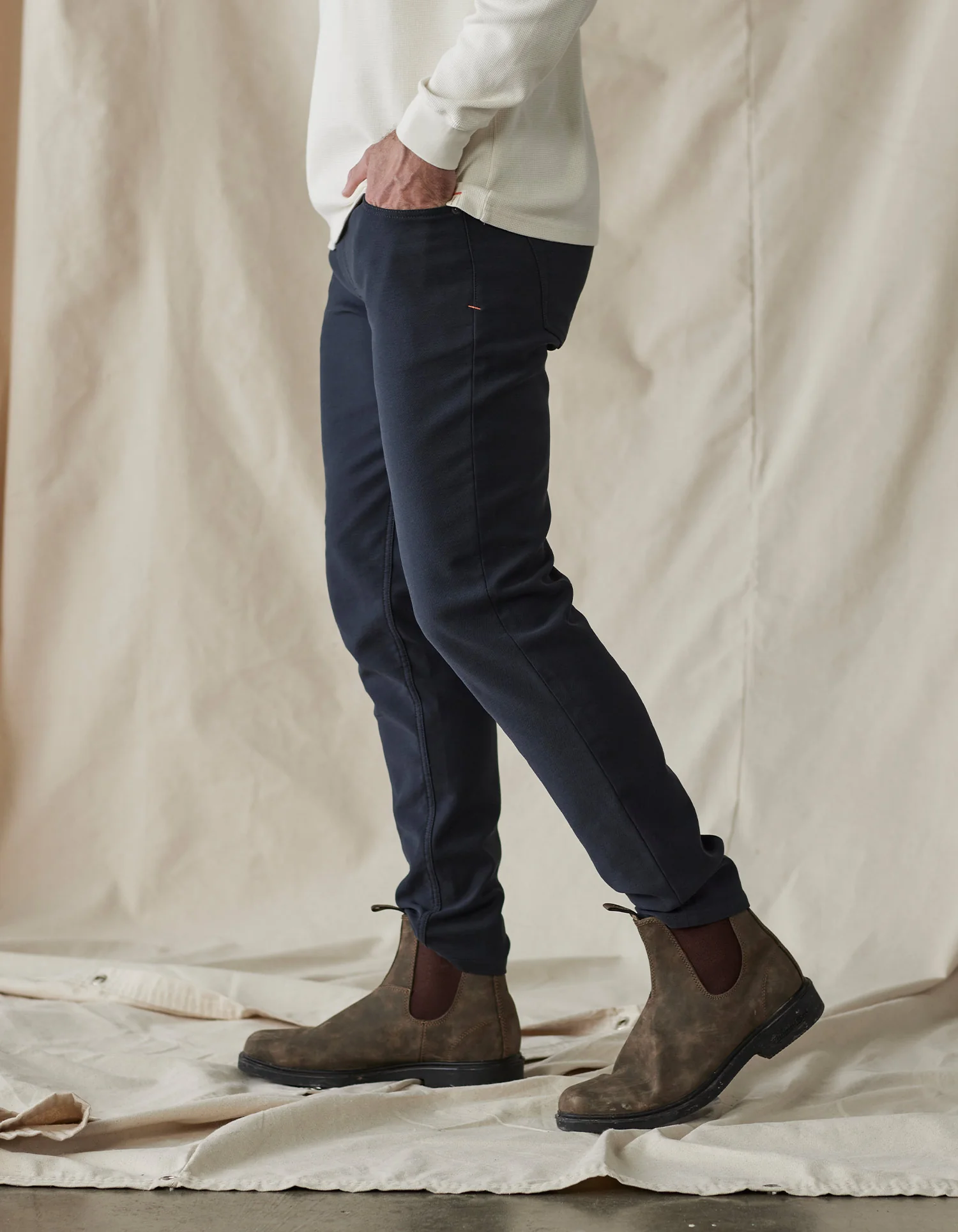 Comfort Terry Pant in Navy - Image 4