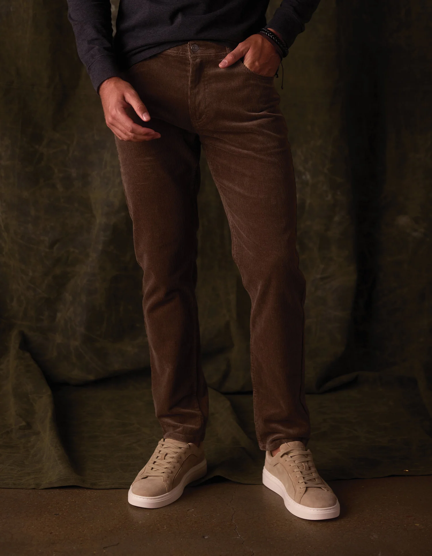 Comfort Cord Pant in Taupe - Image 4