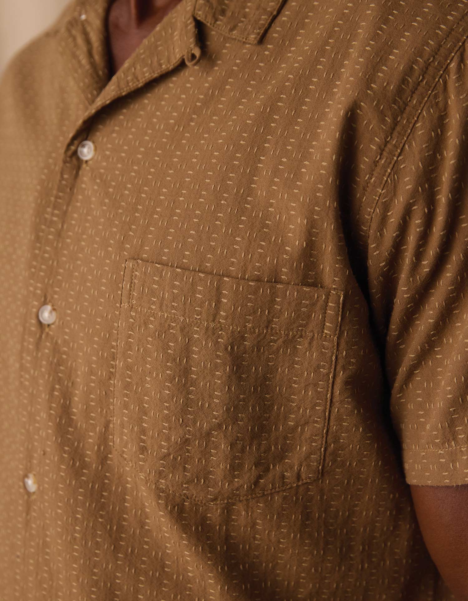 Freshwater Resort Shirt in Dark Khaki - Image 6