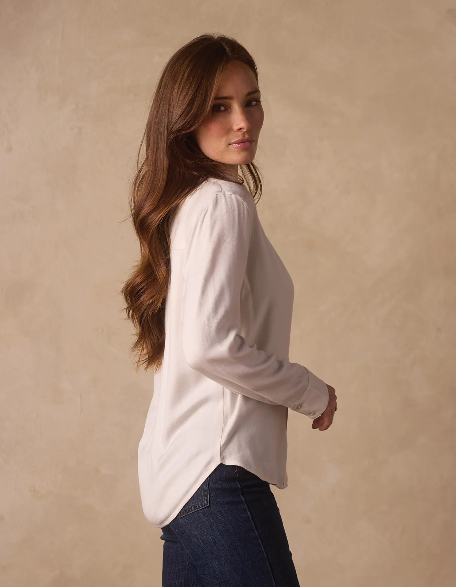 Harper Everyday Shirt in Birch - Image 4