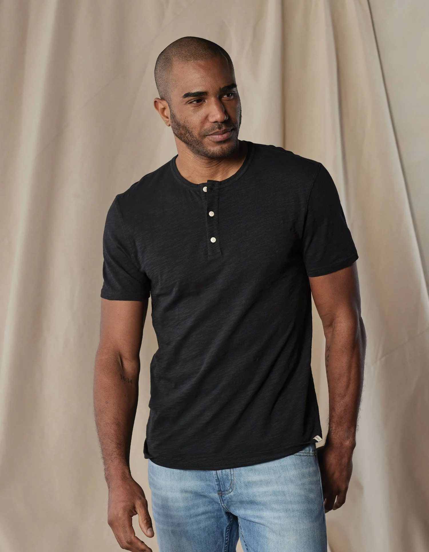 Vintage Slub Henley in Black - Image 3