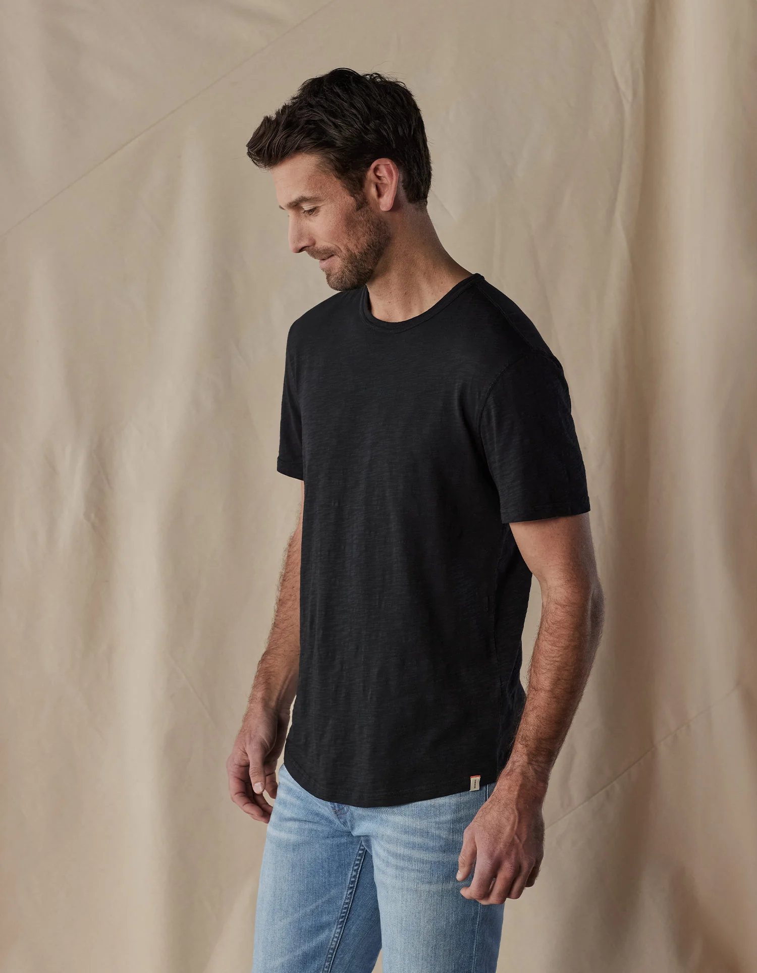 Vintage Slub Perfect Tee in Black - Image 4