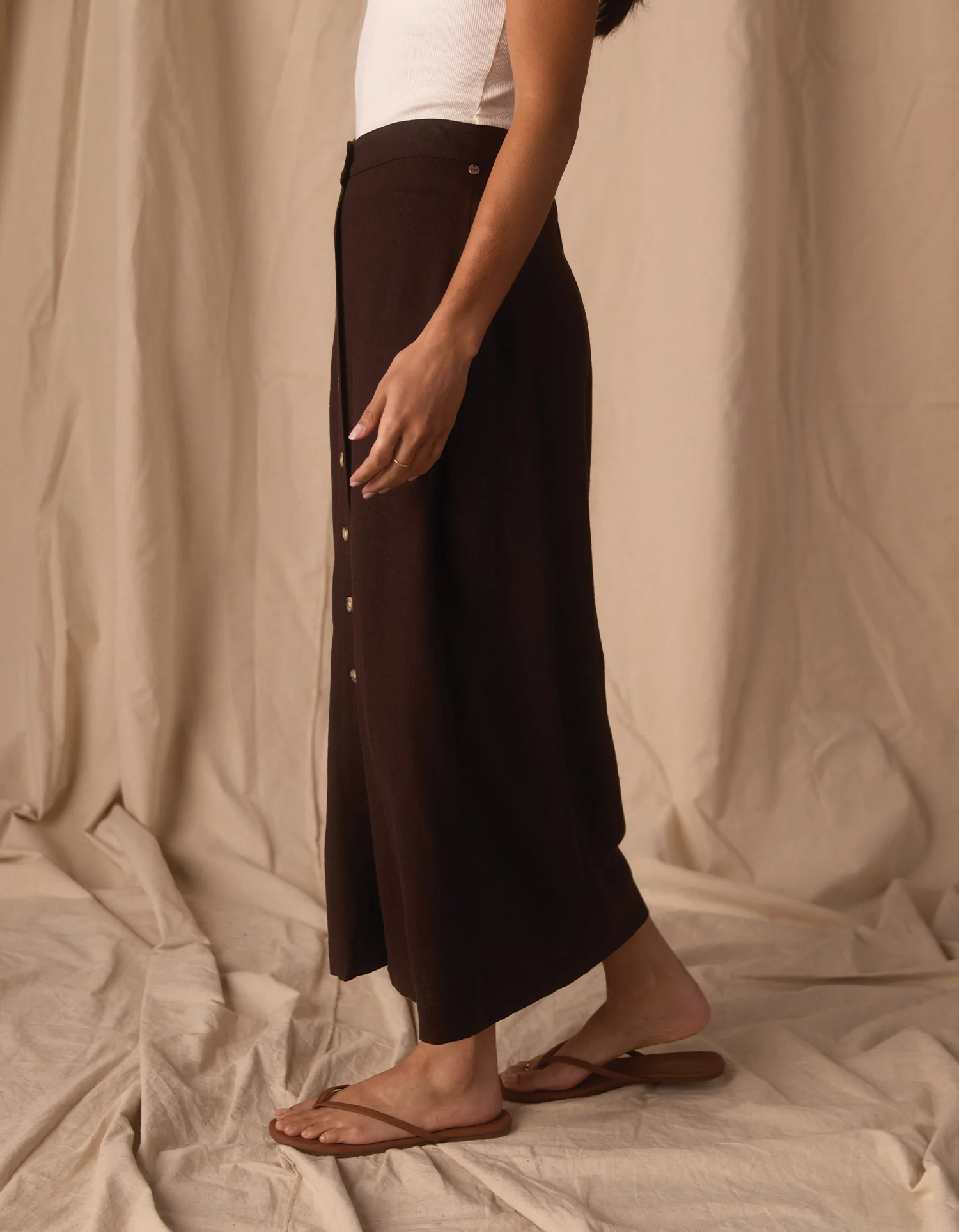 Leukos Linen-Blend Button Front Skirt in Umber - Image 6