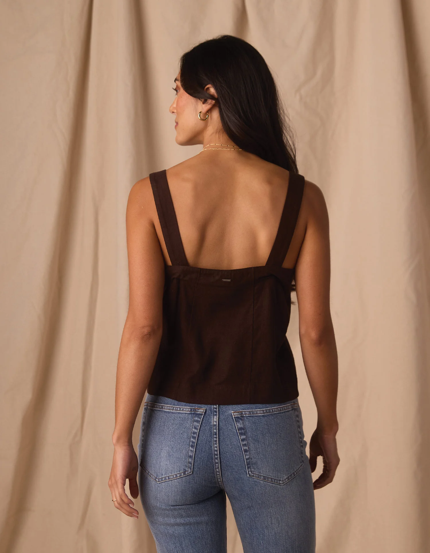 Leukos Linen-Blend Tank in Umber - Image 8