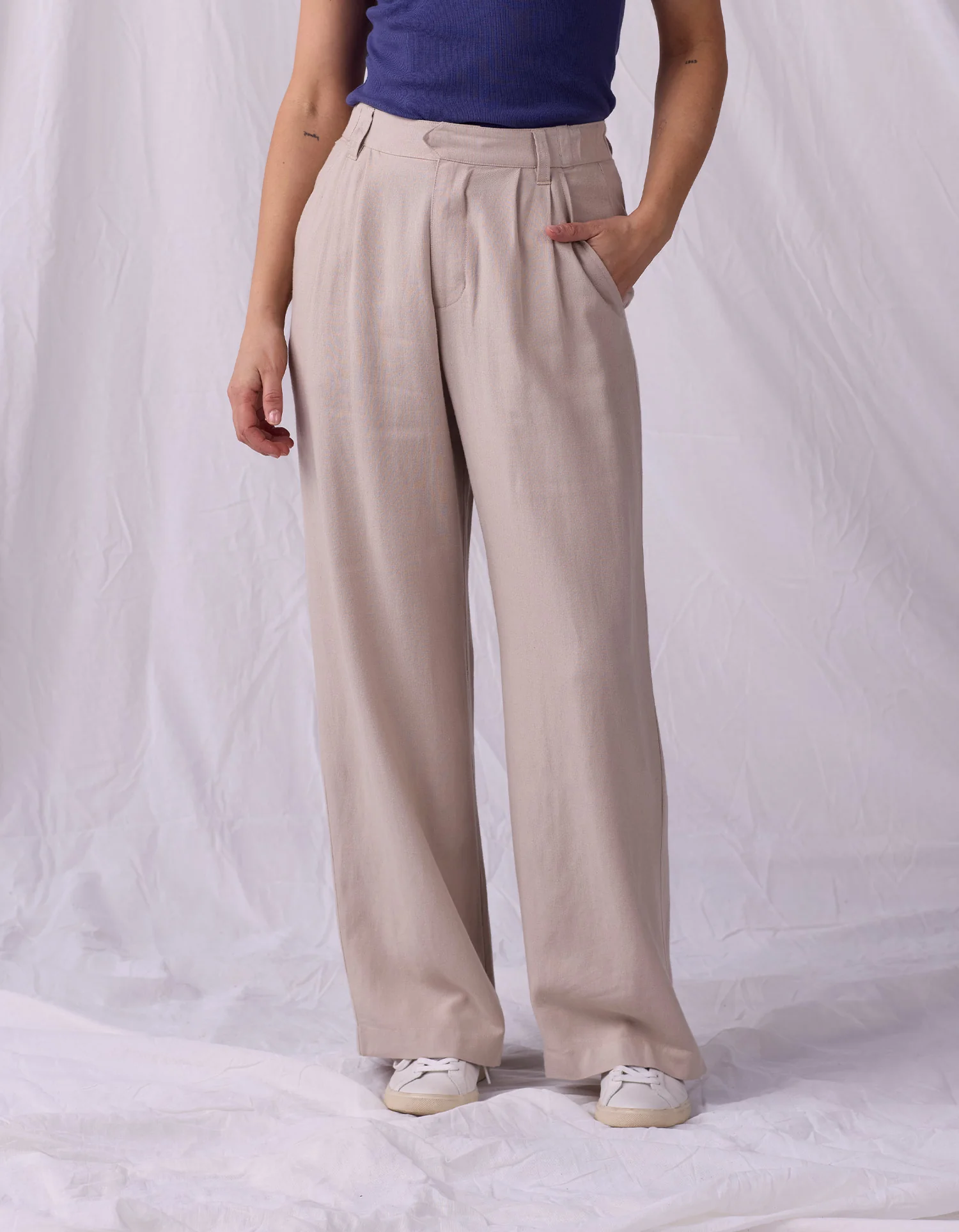Leukos Linen-Blend Trouser in Sandstone - Image 3