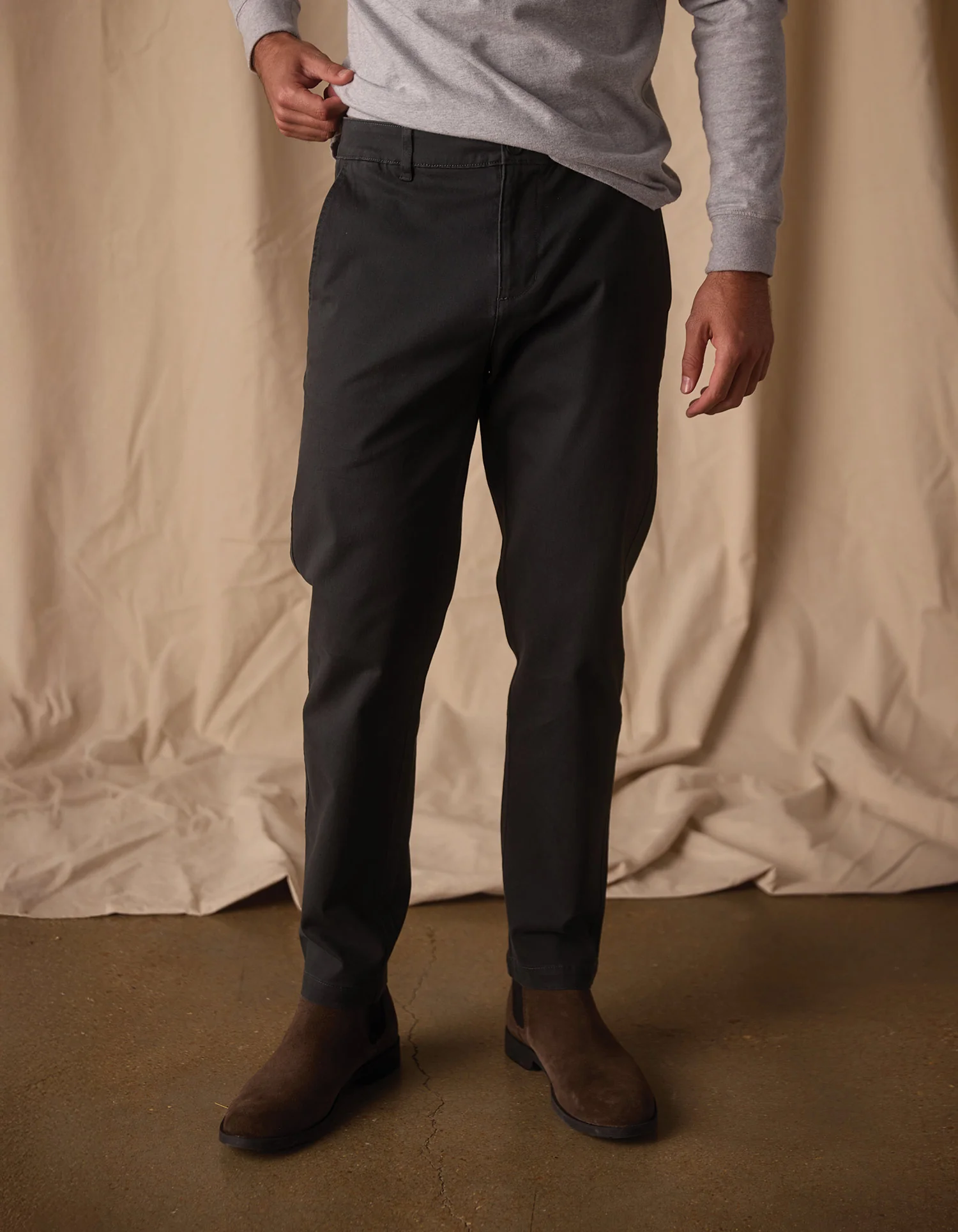 Normal Stretch Straight Chino in Charcoal - Image 3
