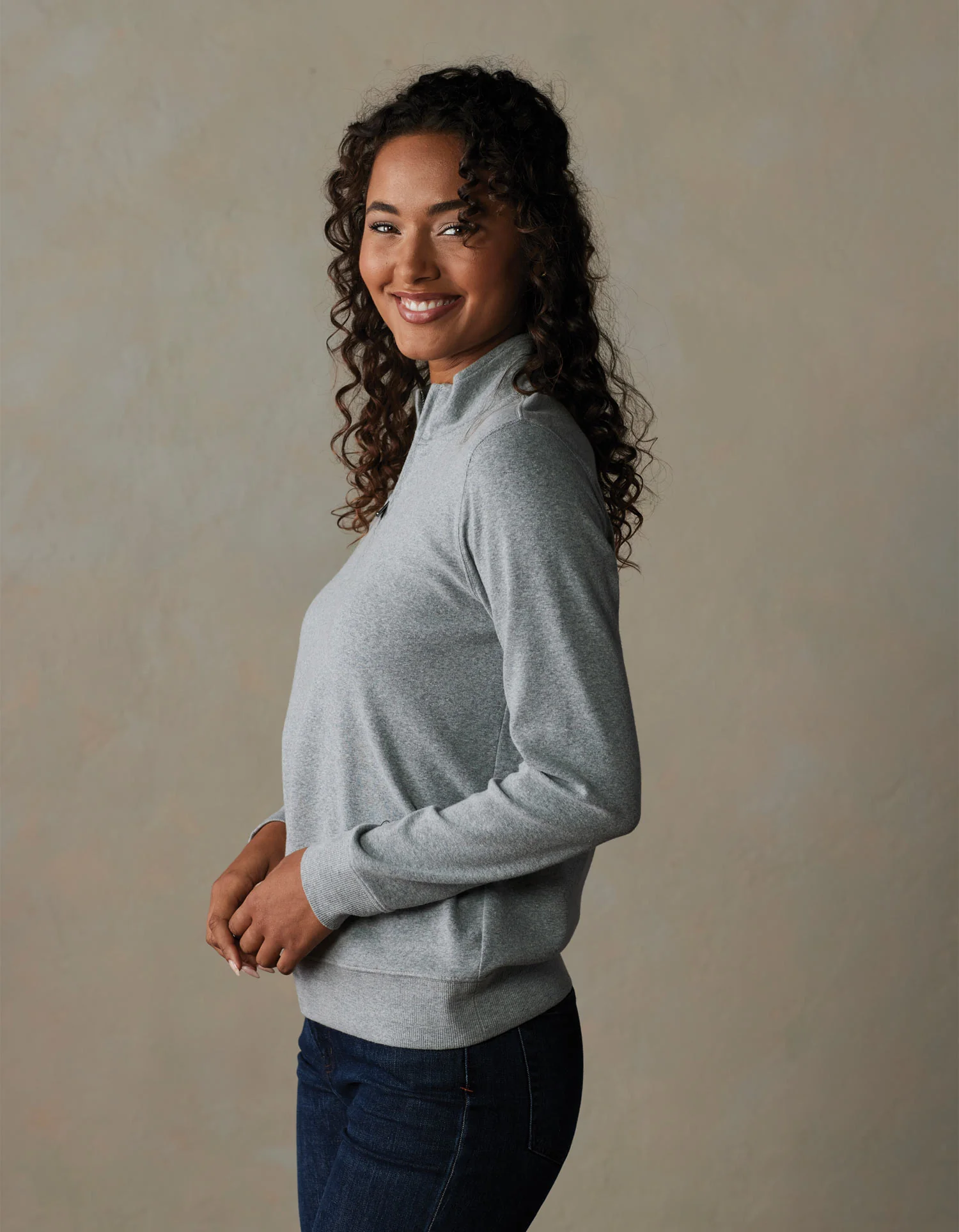 Puremeso Weekend Companion Quarter Zip in Athletic Grey - Image 3