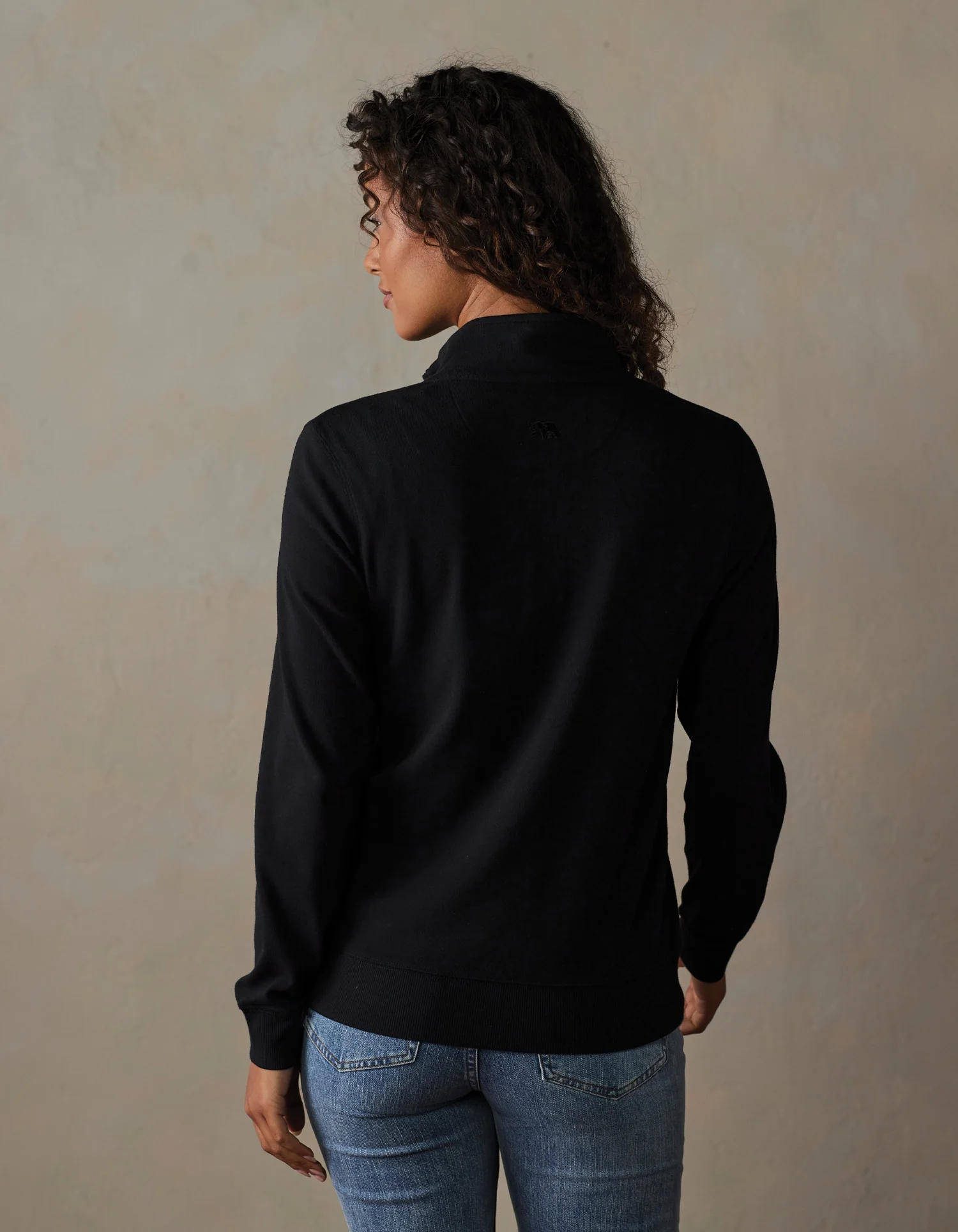 Puremeso Weekend Companion Quarter Zip in Black - Image 4