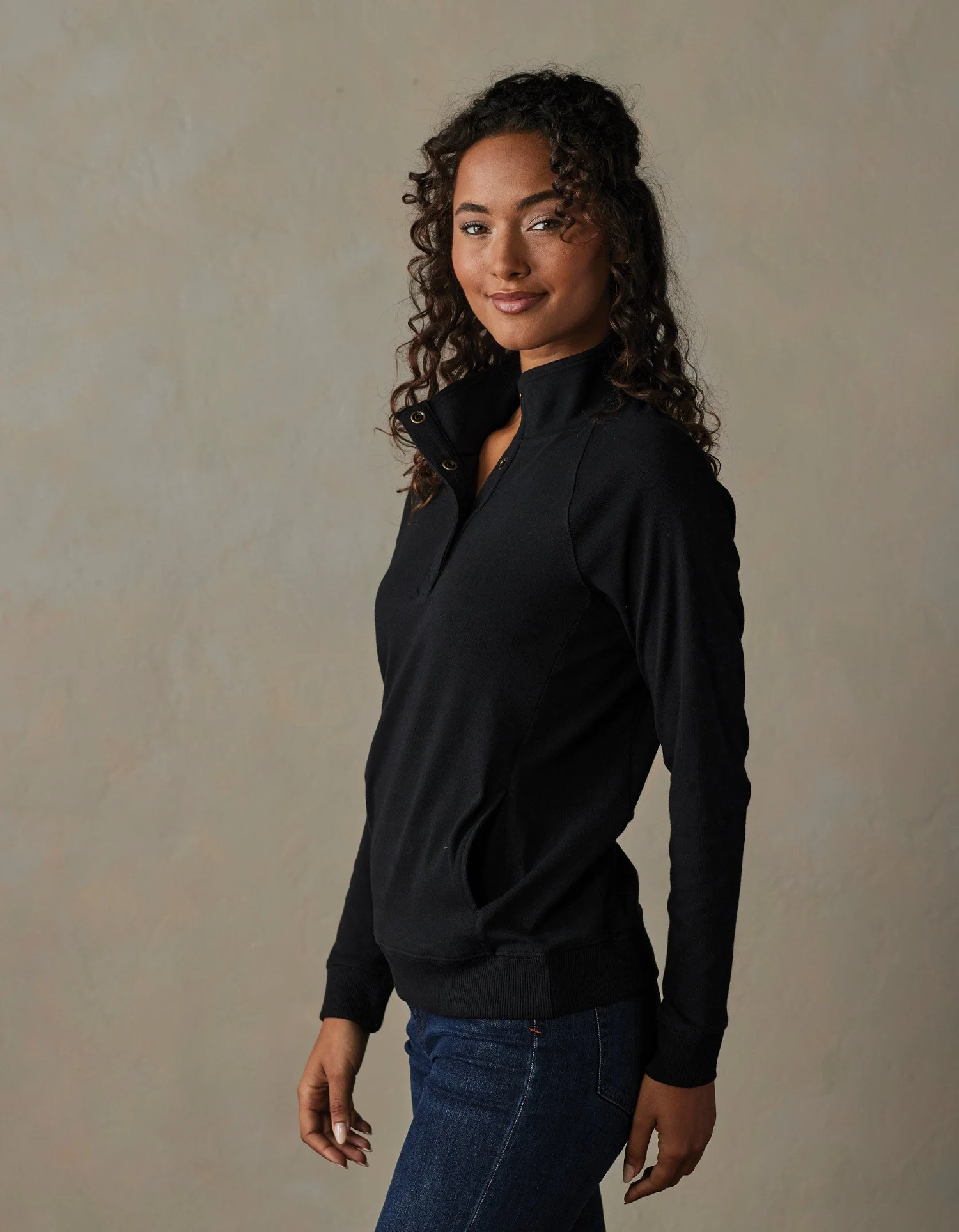 Puremeso Weekend Snap Pullover in Black - Image 3