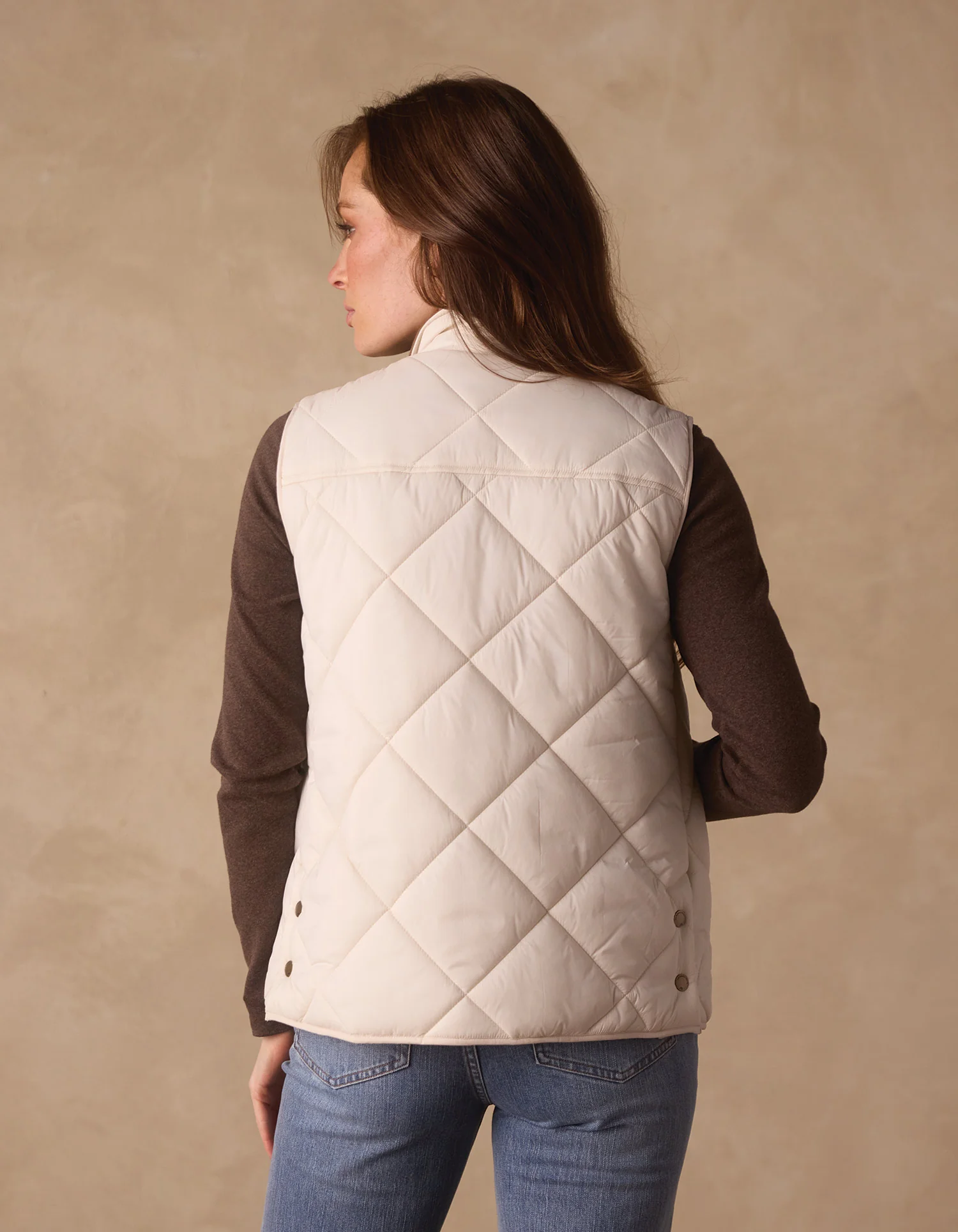 Quilted Liner Vest in Ecru/Dark Taupe - Image 5