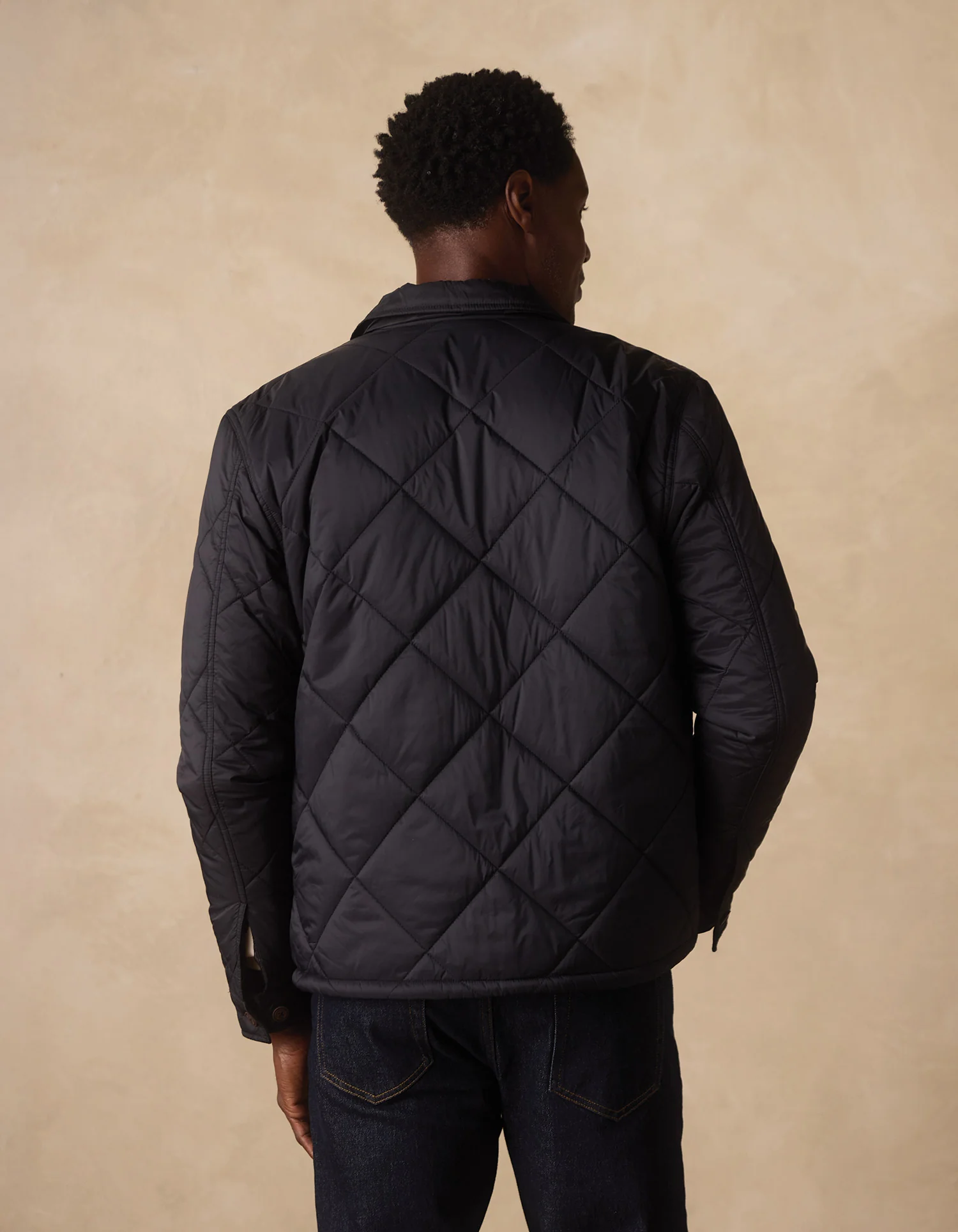 The Only Jacket in Black - Image 5